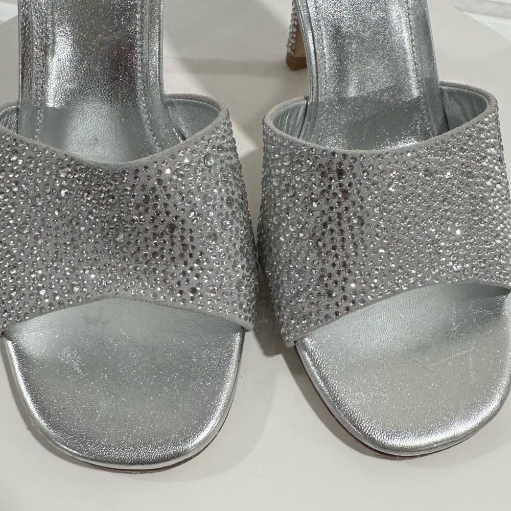 🌹LARROUDE🌹 Colette Crystal Mule In Gray Suede Size: 6.5 - Picture 11 of 13
